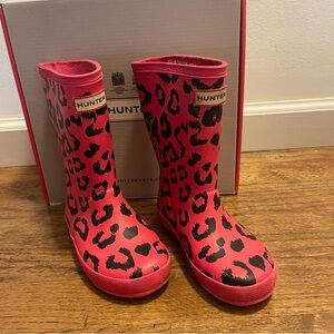 Hunter Pink and Black Leopard Rain Boots